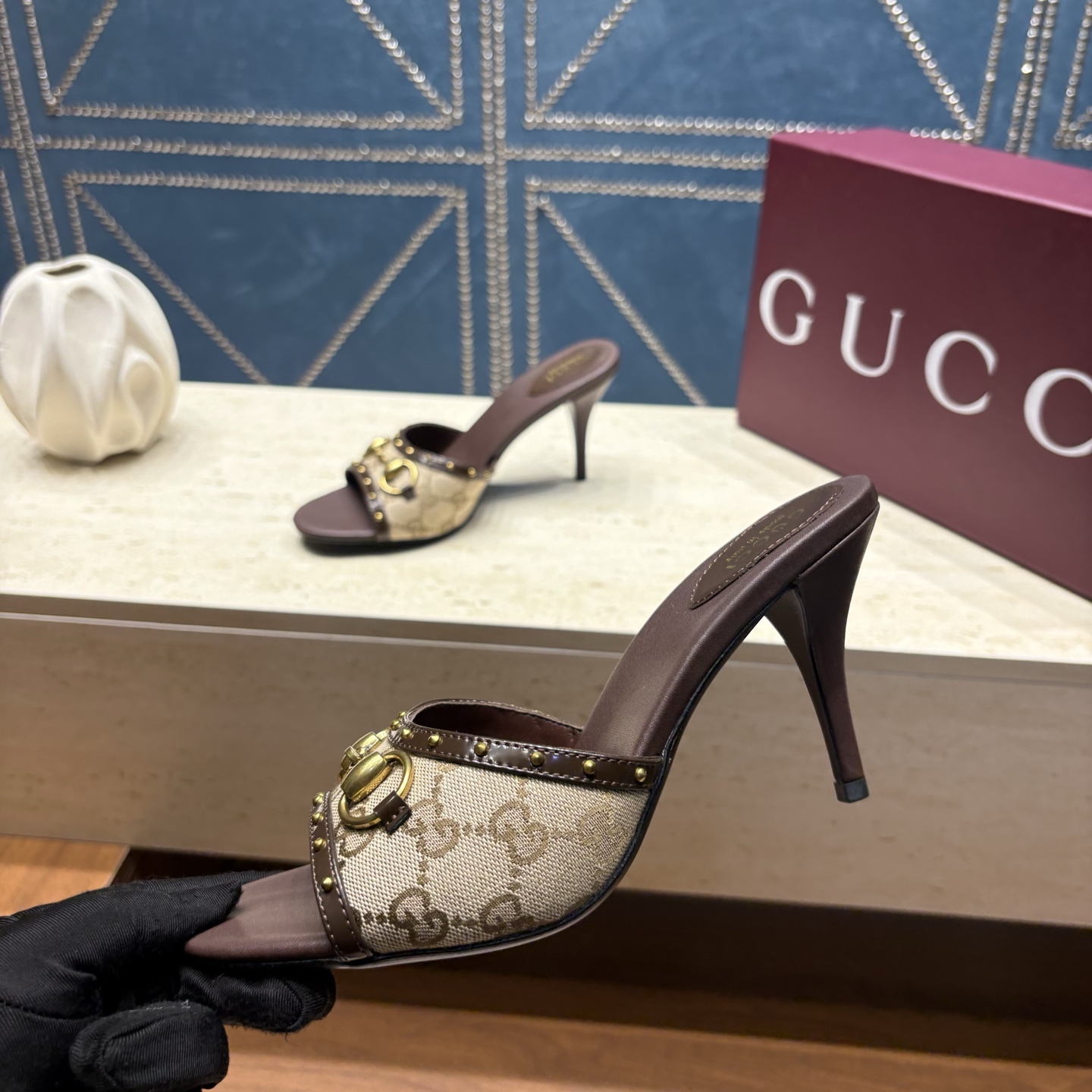 Gucci Women Shoes