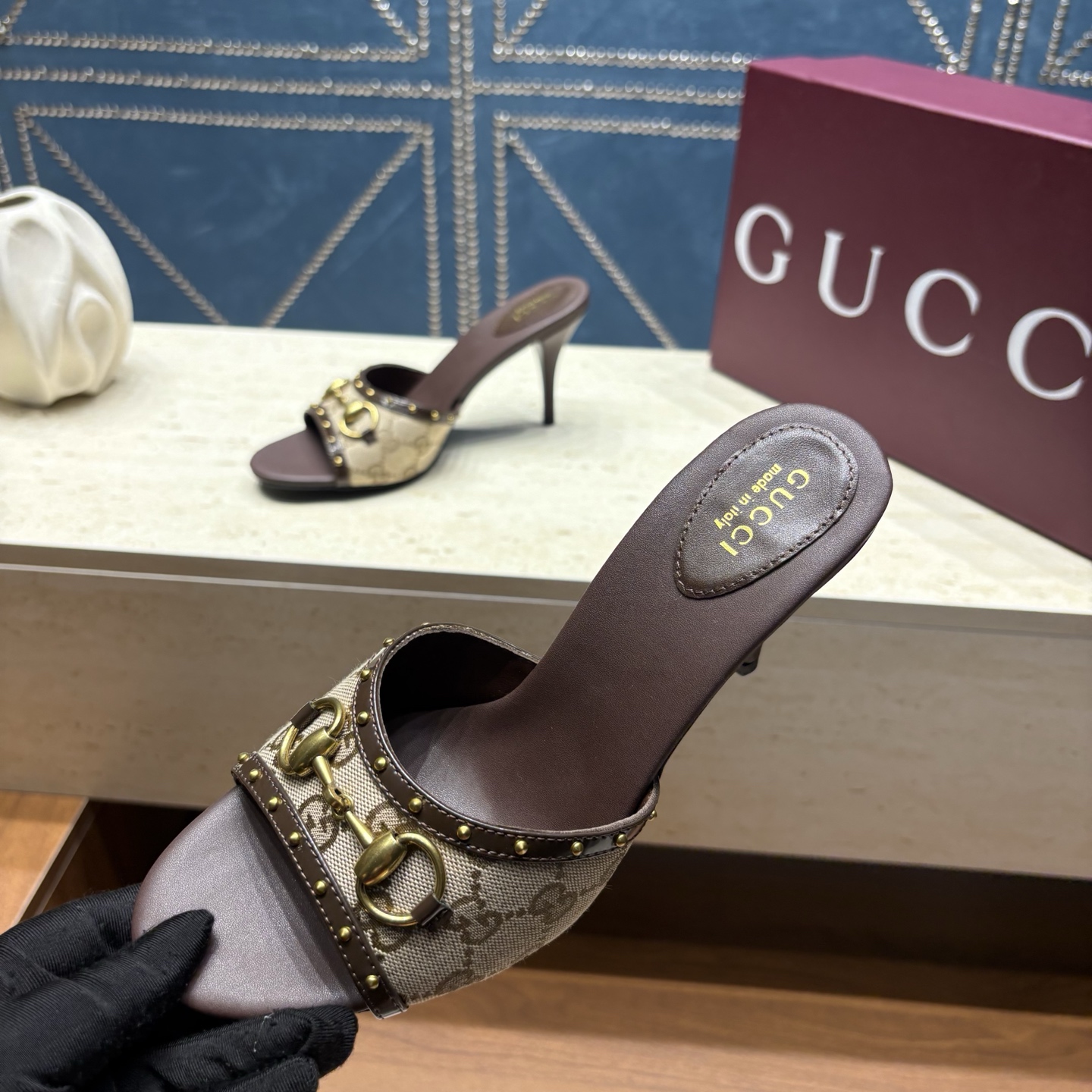 Gucci Women Shoes