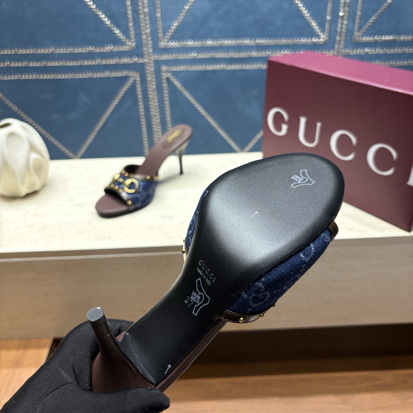 Gucci Women Shoes