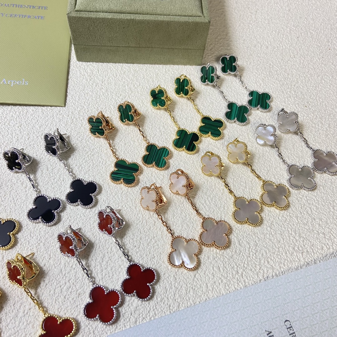 👑美弊了😘V@n 梵克雅宝四叶草双花红玛瑙耳拍最新款🍀电镀厚金✨超强保色❤️做工精致 爆款🔥 爆款🔥实拍