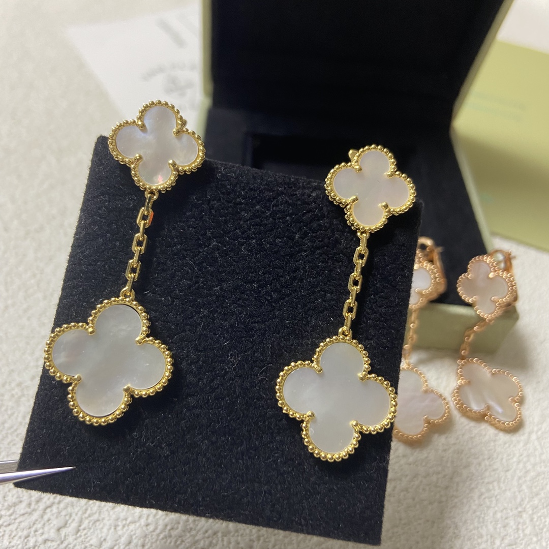 👑美弊了😘V@n 梵克雅宝四叶草双花红玛瑙耳拍最新款🍀电镀厚金✨超强保色❤️做工精致 爆款🔥 爆款🔥实拍