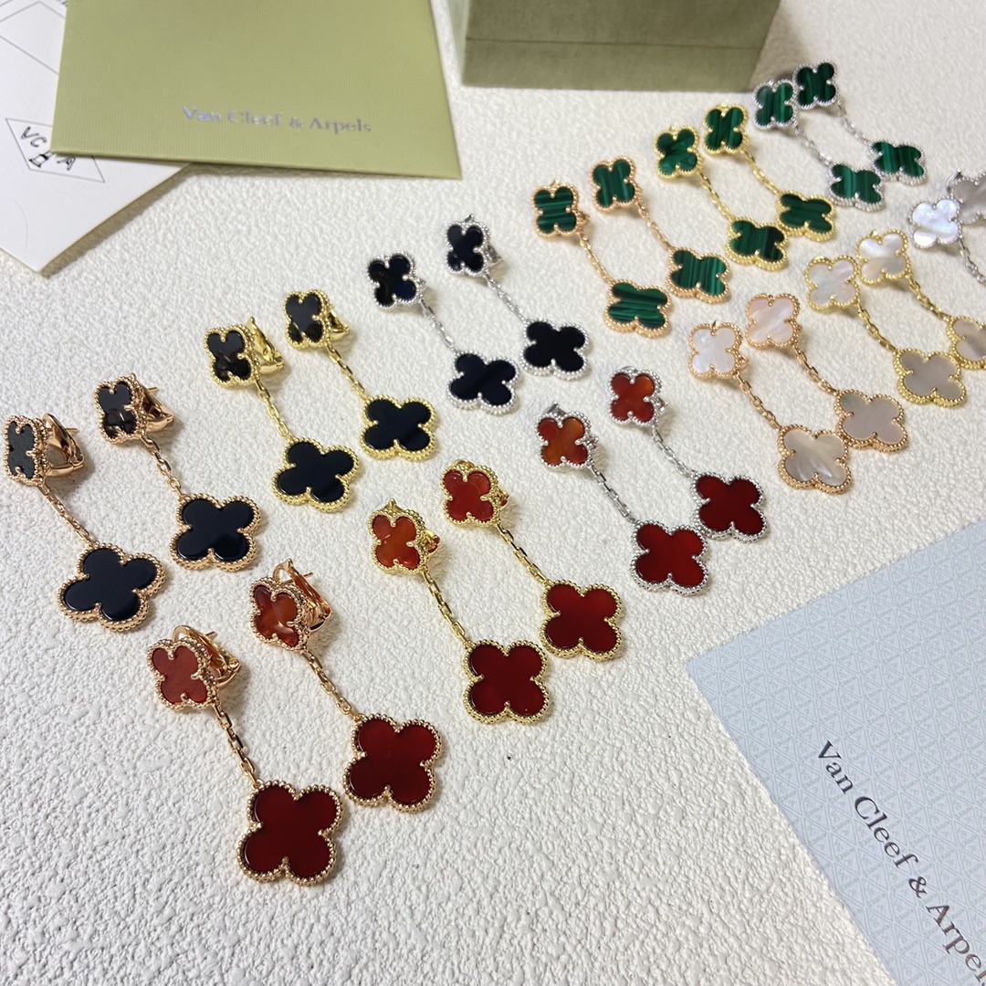 👑美弊了😘V@n 梵克雅宝四叶草双花红玛瑙耳拍最新款🍀电镀厚金✨超强保色❤️做工精致 爆款🔥 爆款🔥实拍