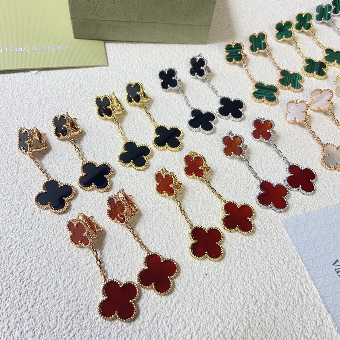 👑美弊了😘V@n 梵克雅宝四叶草双花红玛瑙耳拍最新款🍀电镀厚金✨超强保色❤️做工精致 爆款🔥 爆款🔥实拍
