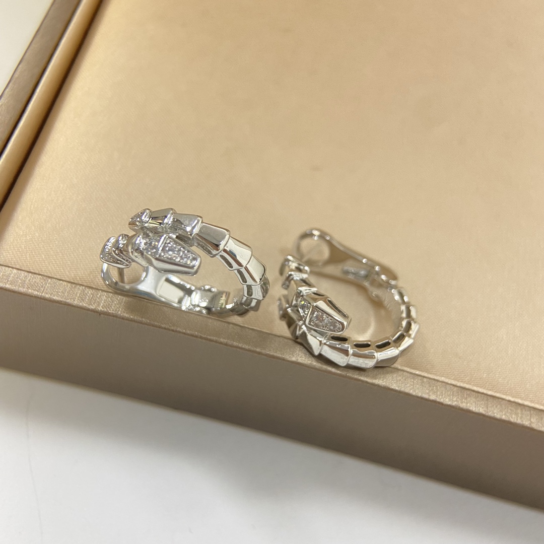 ¥118 宝格丽耳拍 新品头尾钻蛇耳拍 
