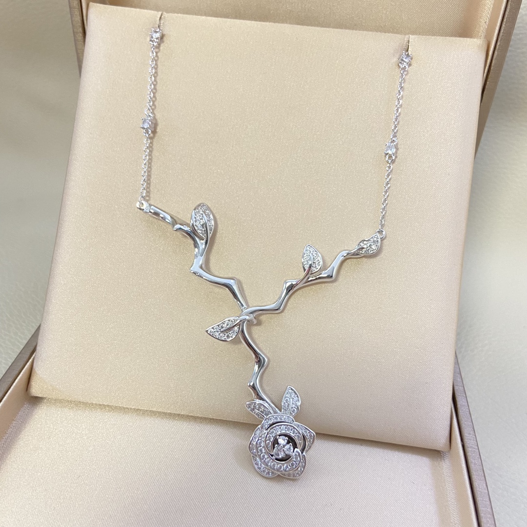 ¥148 迪奥项链 新品玫瑰花项链 