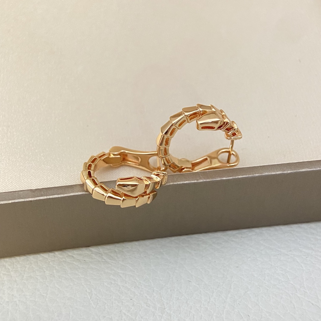 👑Bvlgari新品 宝格丽 SerPenti蛇系列 光面蛇 耳钉 精选德国材质电镀18k金 超高品质 