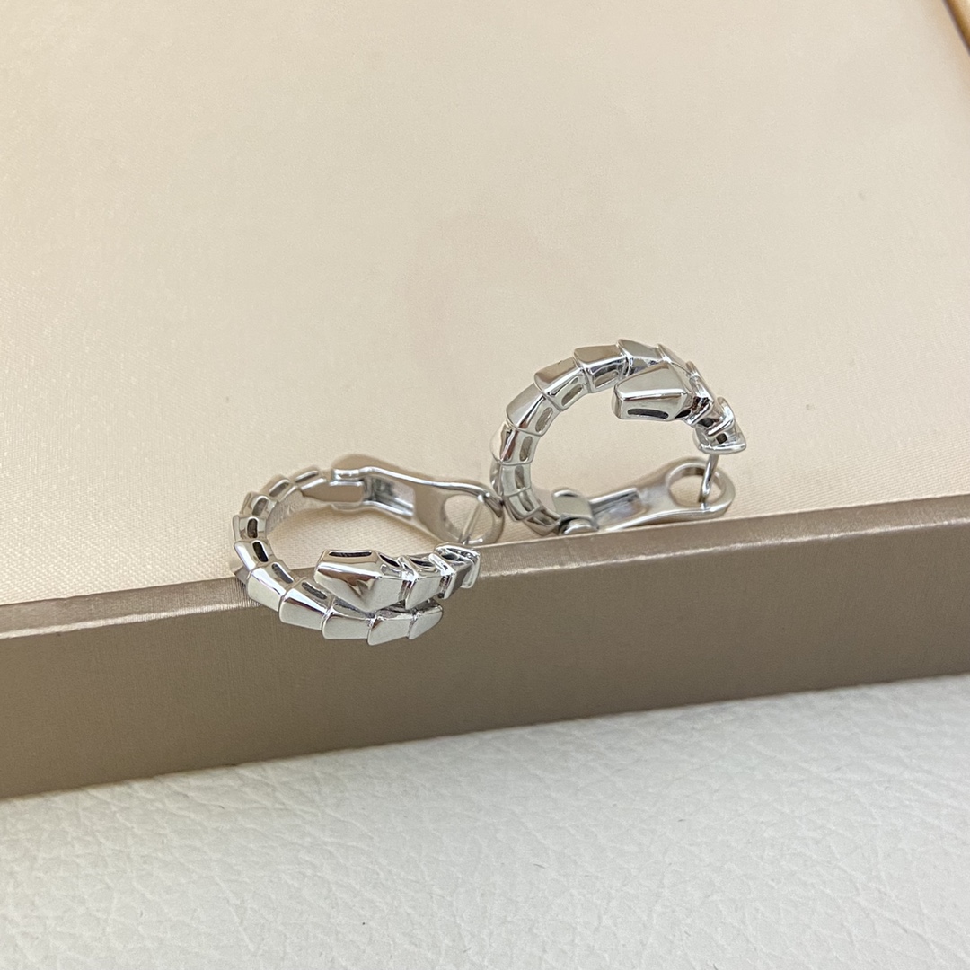 👑Bvlgari新品 宝格丽 SerPenti蛇系列 光面蛇 耳钉 精选德国材质电镀18k金 超高品质 