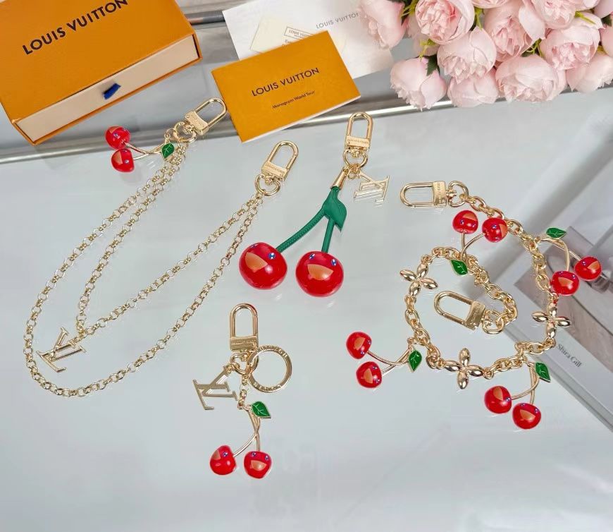 ¥108 Lv钥匙扣 新品🍒樱桃钥匙扣