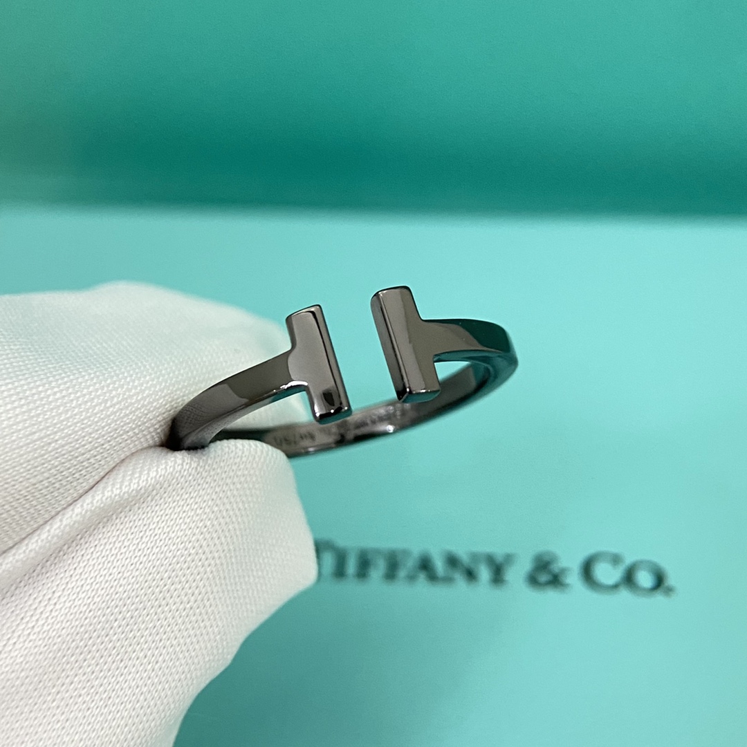 NO:361797,Tiffany Ring New Black Double T Ring, Tiffany Ring, Tiffany,ring19860909蒂芙尼戒指 新品黑色双T戒指,蒂芙尼戒指,tiffany,ring,Jewelry