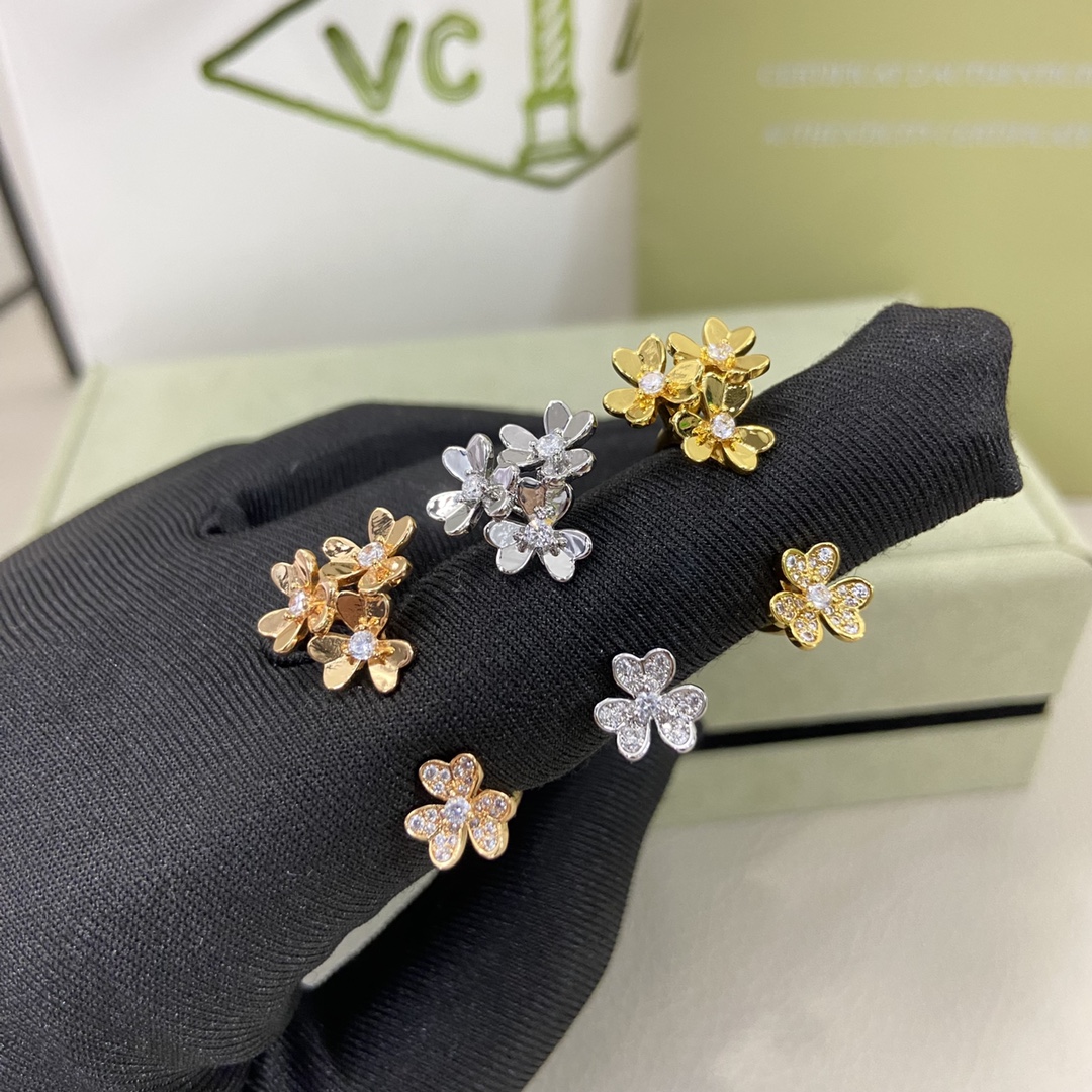 NO:582185,Van Cleef & Arpels ring FKJZH0001-044 clover ring, jewelry boutique, van cleef, ring19860909梵克雅宝戒指 FKJZH0001-044三叶草戒指,饰品精品,van cleef,ring,Jewelry