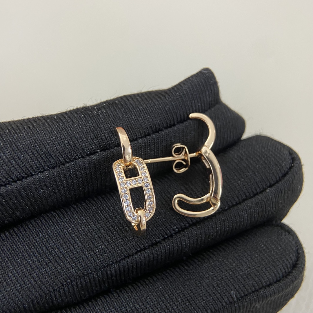 Hermès 爱马仕耳钉 AMEDL0004-040新品镶钻猪鼻子耳环