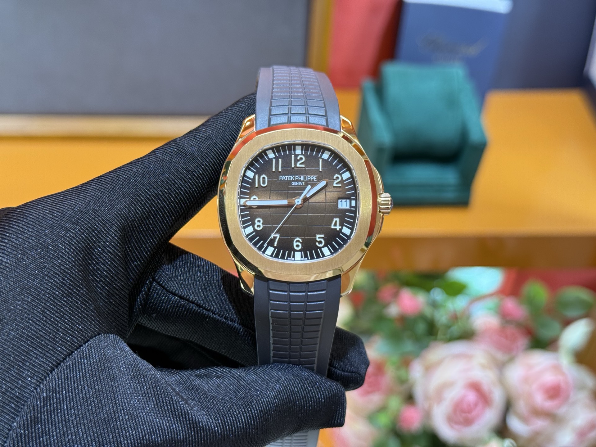 NO:384950,Grenade The most handsome color matching 18K rose gold + coffee dial Ultra-thin 8.3 thickness 324sc all-in-one machine Imported fo tape Spot,19860909手雷 最帅的配色18K玫瑰金+咖啡表盘 超薄8.3厚度 324sc一体机 进口弗胶带 现货,,Watch