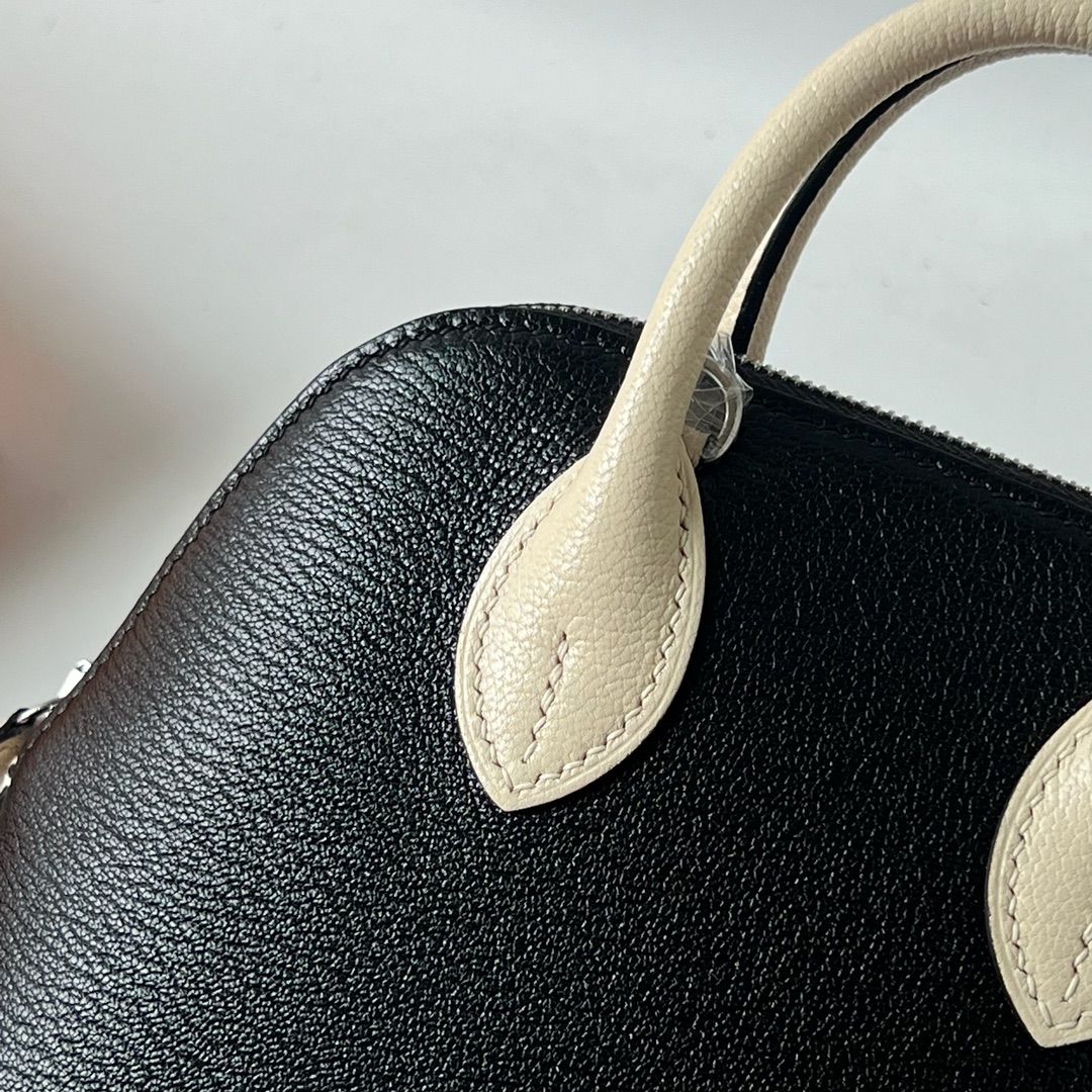 Hermès Hermes entry MiniBolide 20cm Chevre imported goatskin Ck89 black/Ck10 milkshake white silver buckle first-class craftsmanship wax stitchin