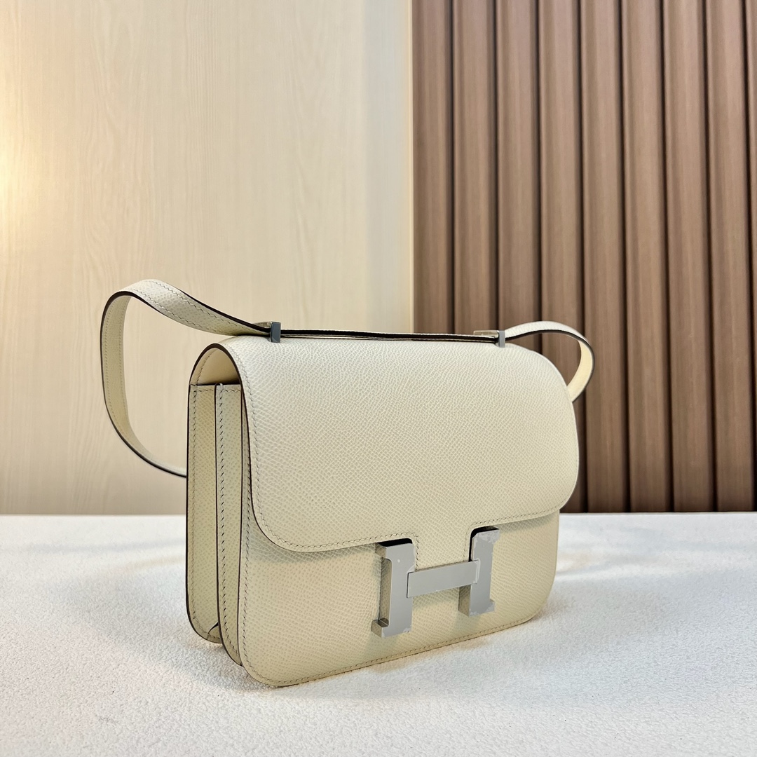 NO:919414,Constance 19cm Esom I2 Cream White Silver Buckle First Class Craftsmanship Fully Handmade Wax Thread Sewing hw Stock,Hermes,hermes,Hermes,19860909Constance 19cm Esom I2奶油白 银扣 一级工艺 全手工蜡线缝 hw Stock,爱马仕,hermes,Hermes,,Bag