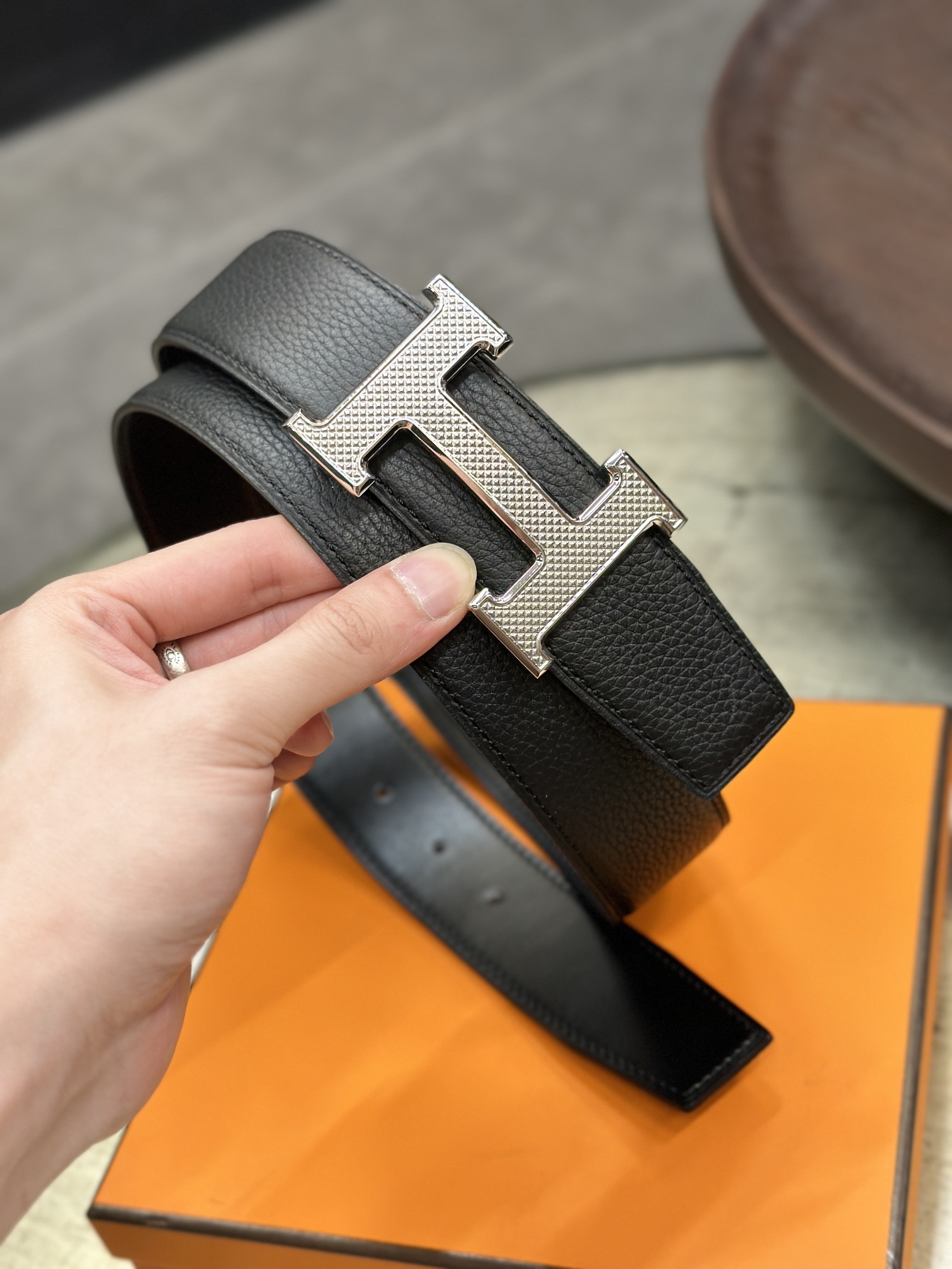 HBELTBUCKLE&REVERSIBLELEATHERSTRAMM