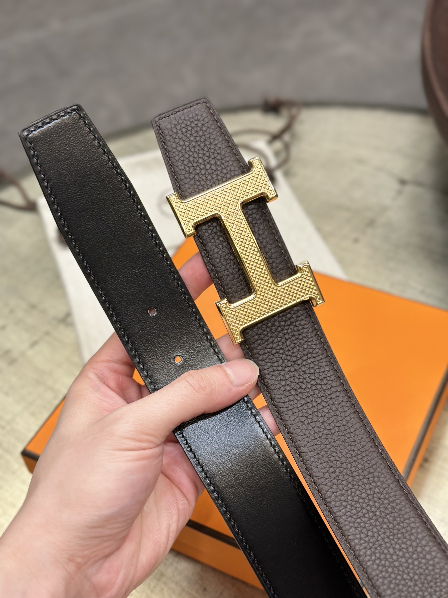 HBELTBUCKLE&REVERSIBLELEATHERSTRAMM