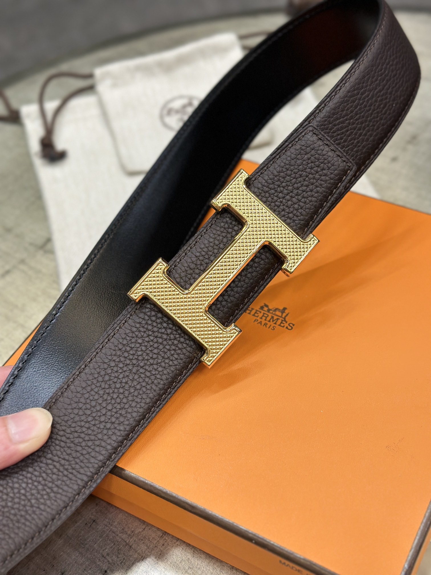 HBELTBUCKLE&REVERSIBLELEATHERSTRAMM
