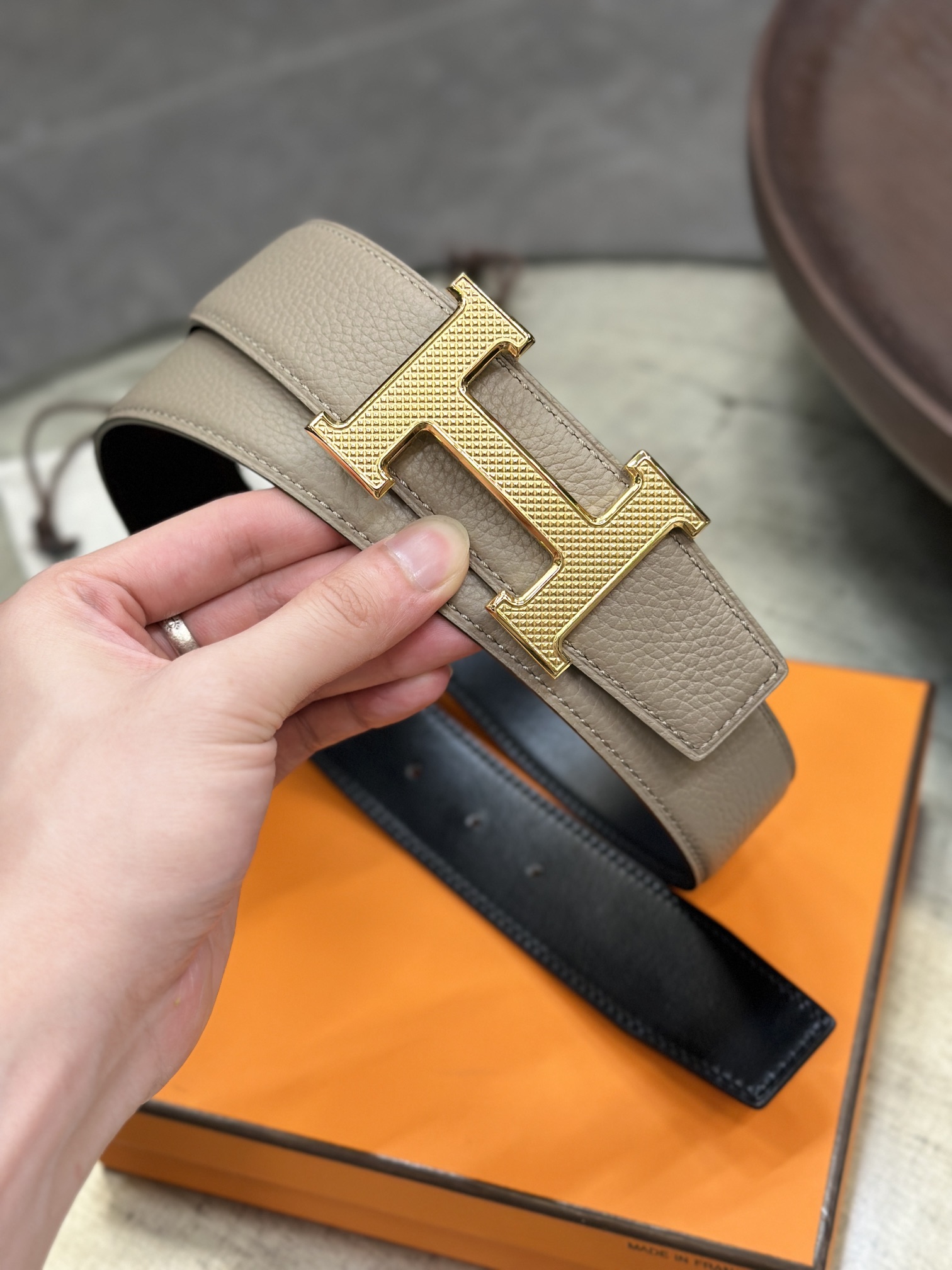 HBELTBUCKLE&REVERSIBLELEATHERSTRAMM