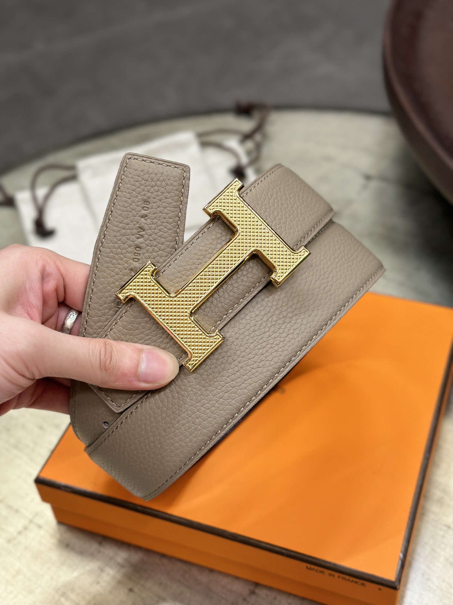 HBELTBUCKLE&REVERSIBLELEATHERSTRAMM