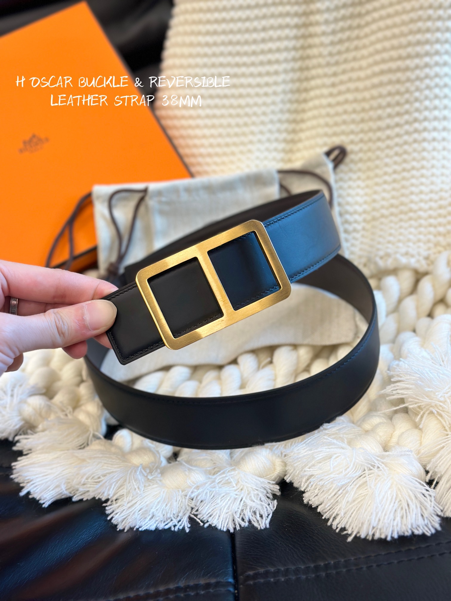 NO:138318,H OSCAR BUCKLE & REVERSIBLE LEATHER STRAP 38MM,皮带,versace19860909H OSCAR BUCKLE & REVERSIBLE LEATHER STRAP 38MM,皮带,versace,Belt