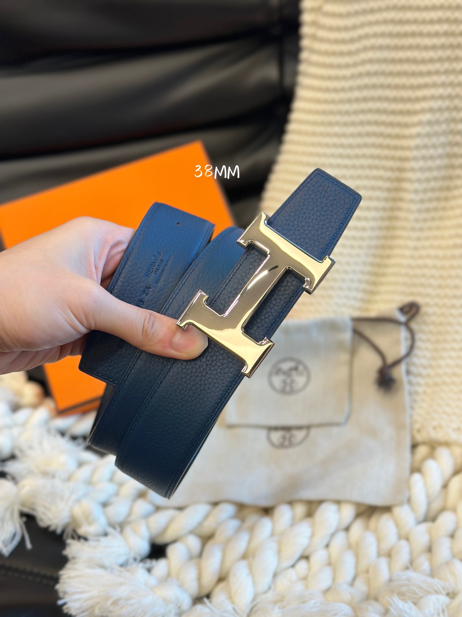 H 5382 BUCKLE & REVERSIBLE LEATHER STRAMM