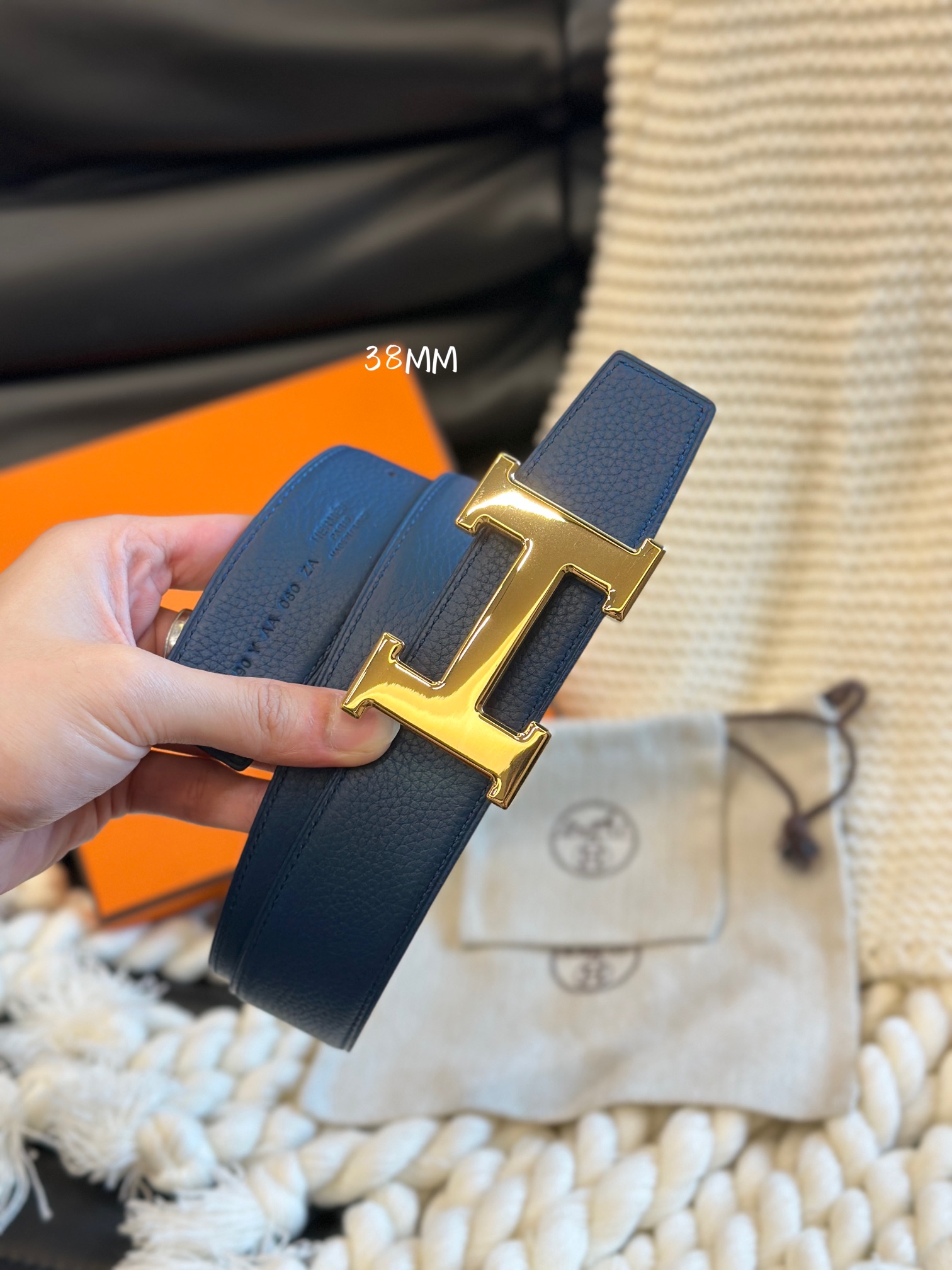 H 5382 BUCKLE & REVERSIBLE LEATHER STRAMM