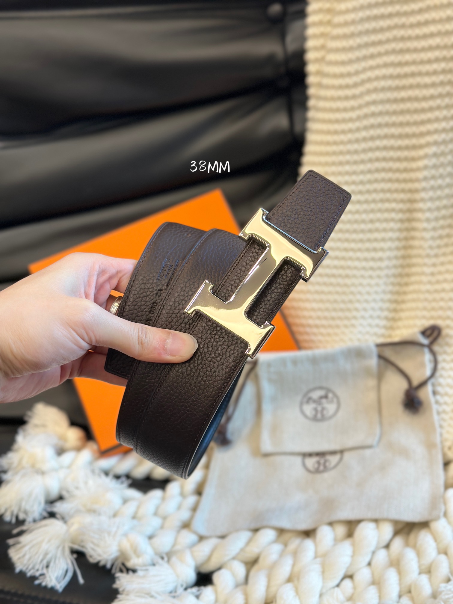 H 5382 BUCKLE & REVERSIBLE LEATHER STRAMM