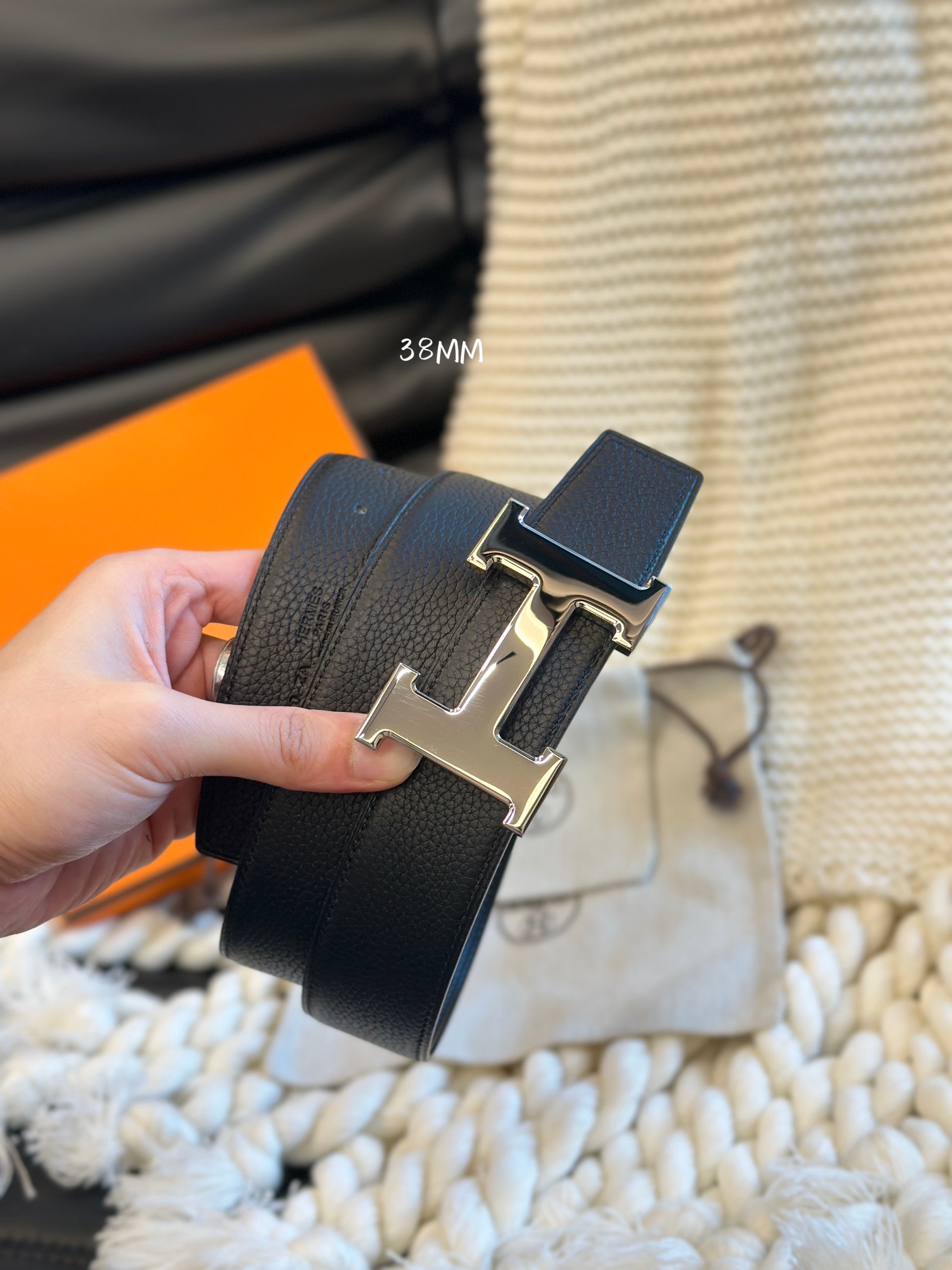 H 5382 BUCKLE & REVERSIBLE LEATHER STRAMM