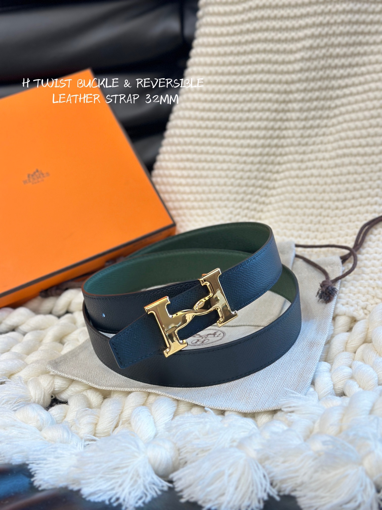 NO:138345,H TWIST BELT BUCKLE & REVERSIBLE LEATHER STRAP 32MM,皮带,versace19860909H TWIST BELT BUCKLE & REVERSIBLE LEATHER STRAP 32MM,皮带,versace,Belt