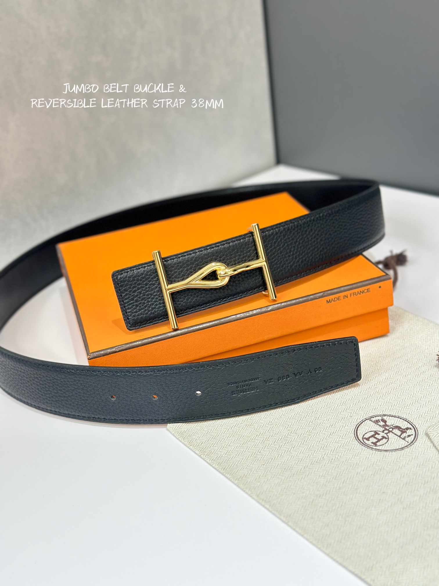 JUMBO BELT BUCKLE & REVERSIBLE LEATHER STRAMM