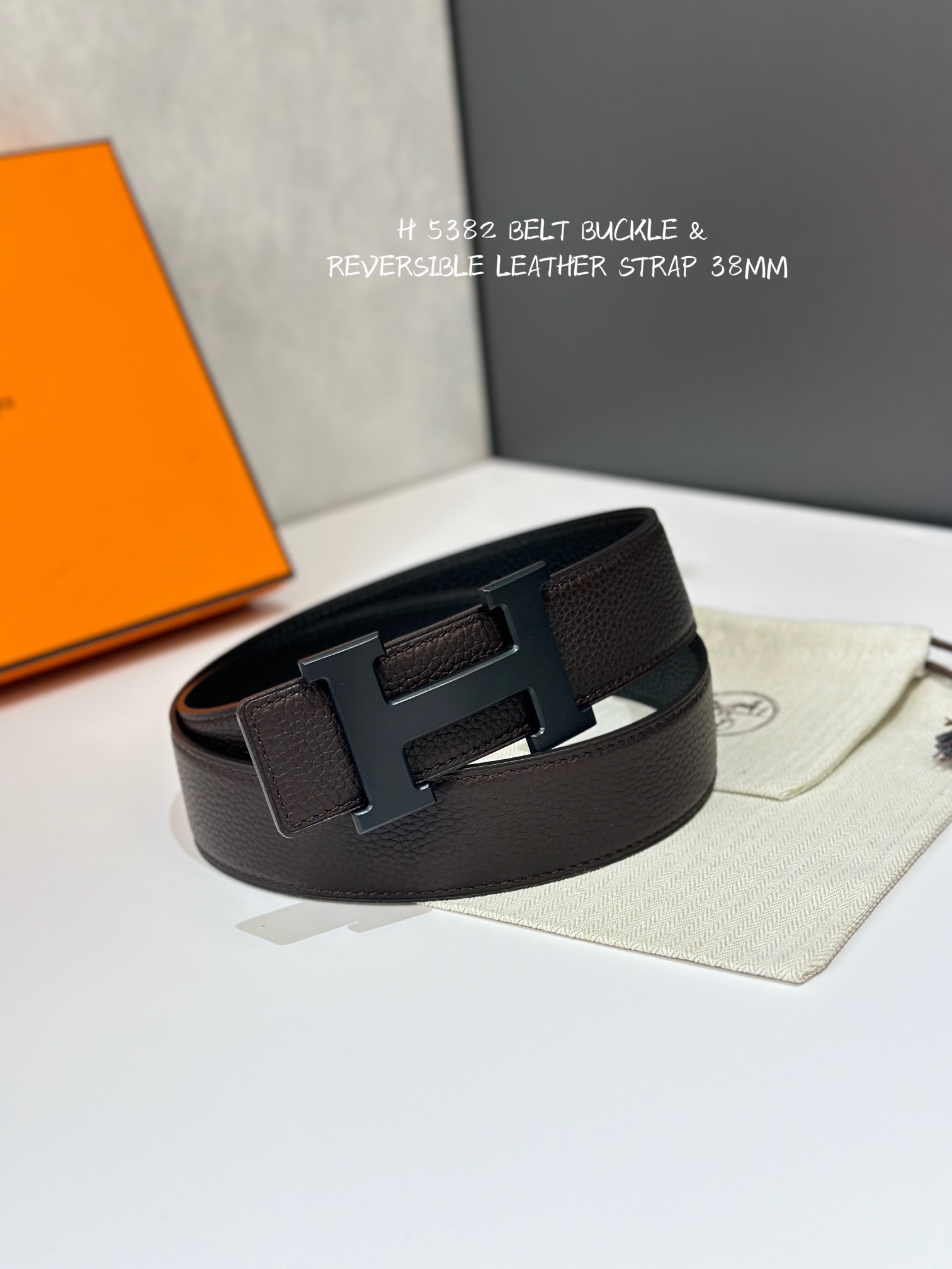 H 5382 BELT BUCKLE & REVERSIBLE LEATHER STRAMM