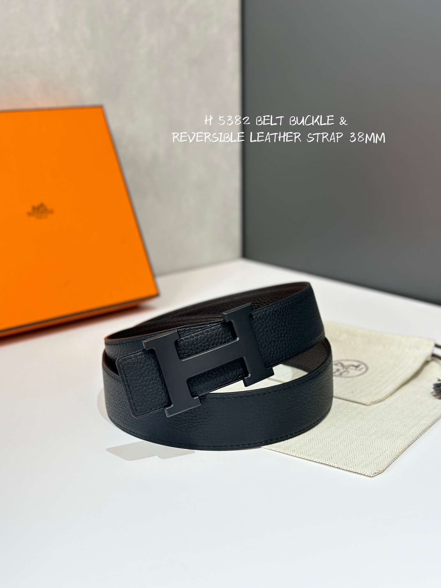 H 5382 BELT BUCKLE & REVERSIBLE LEATHER STRAMM