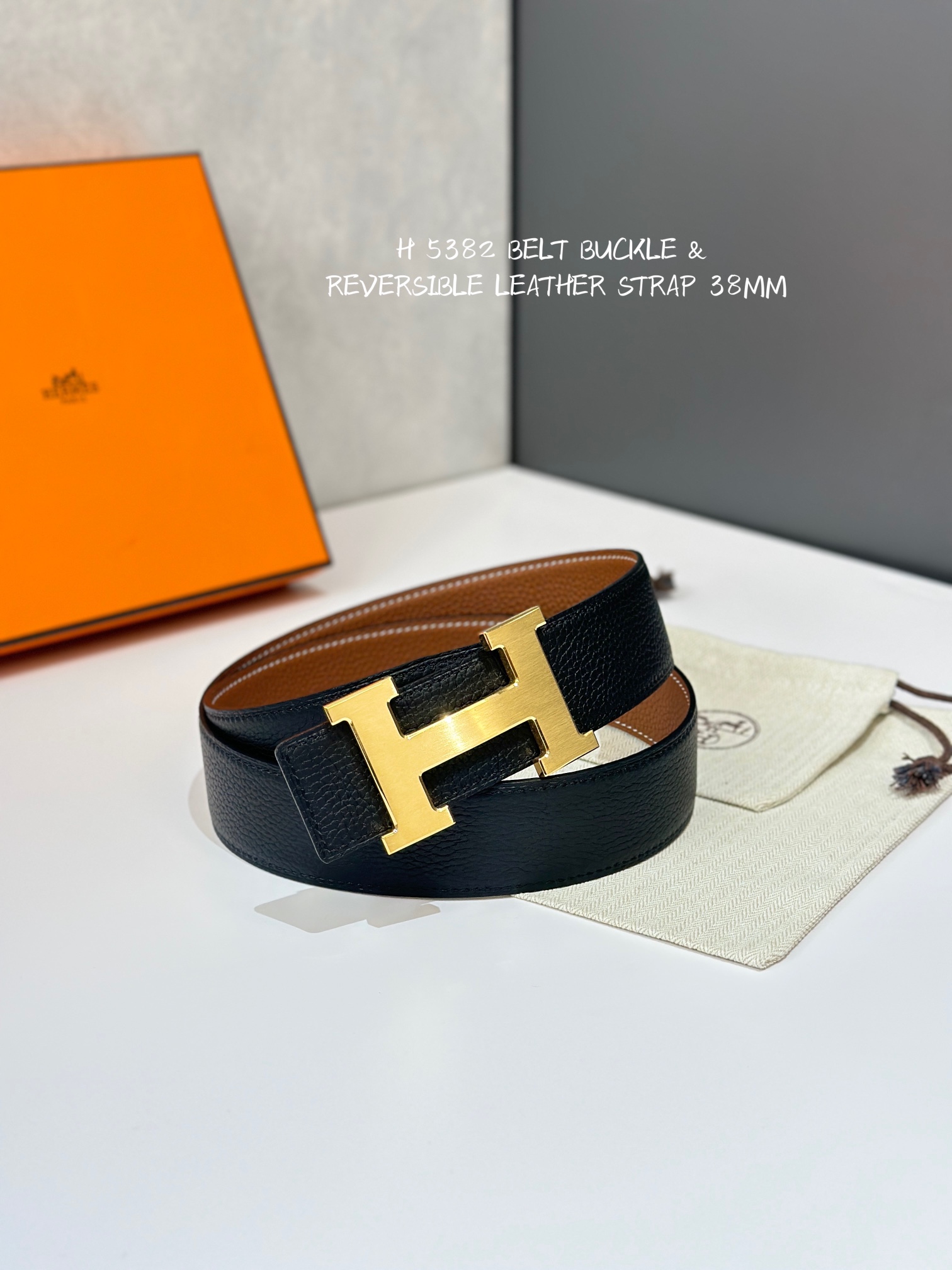 H 5382 BELT BUCKLE & REVERSIBLE LEATHER STRAMM