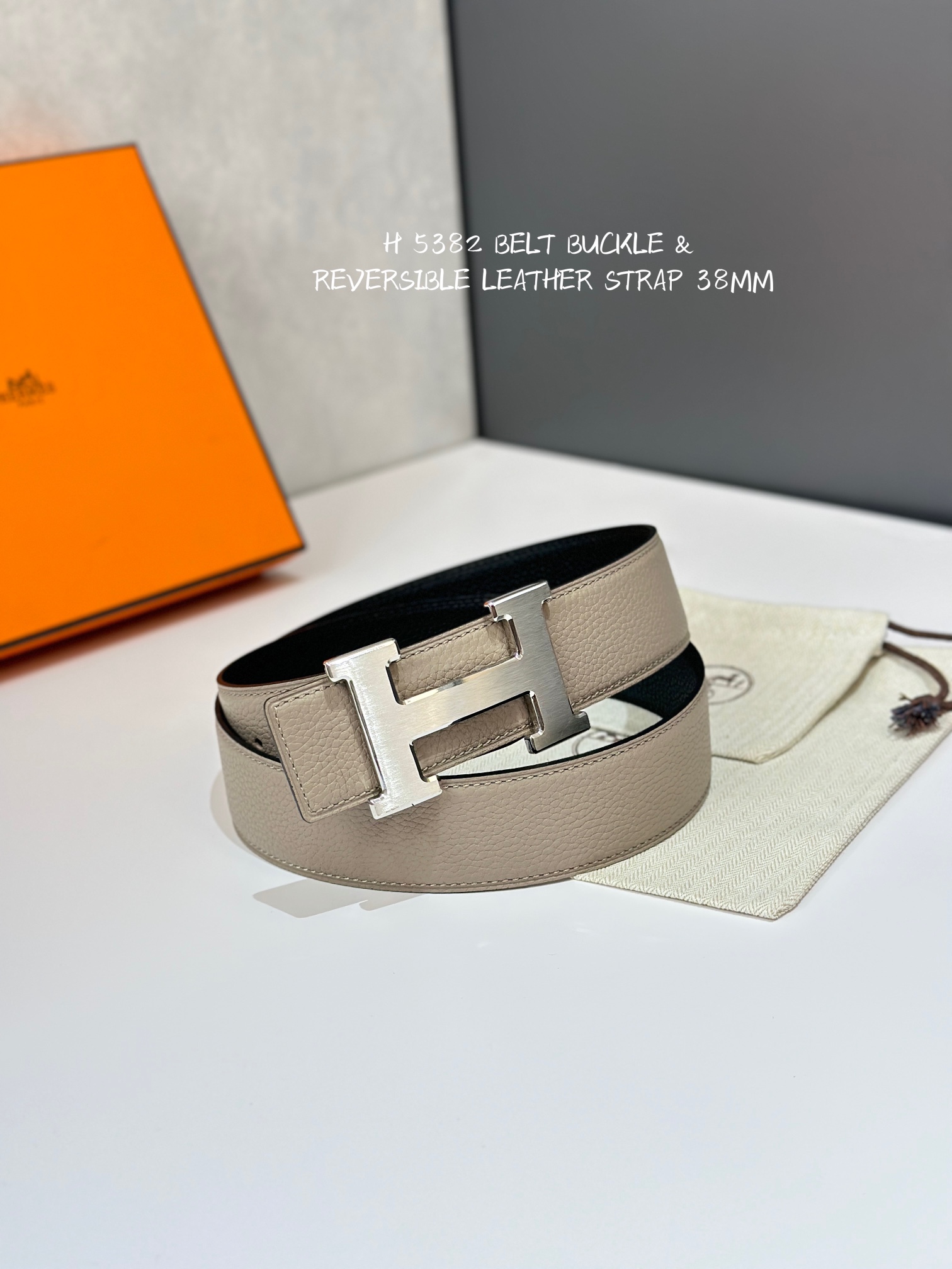 H 5382 BELT BUCKLE & REVERSIBLE LEATHER STRAMM