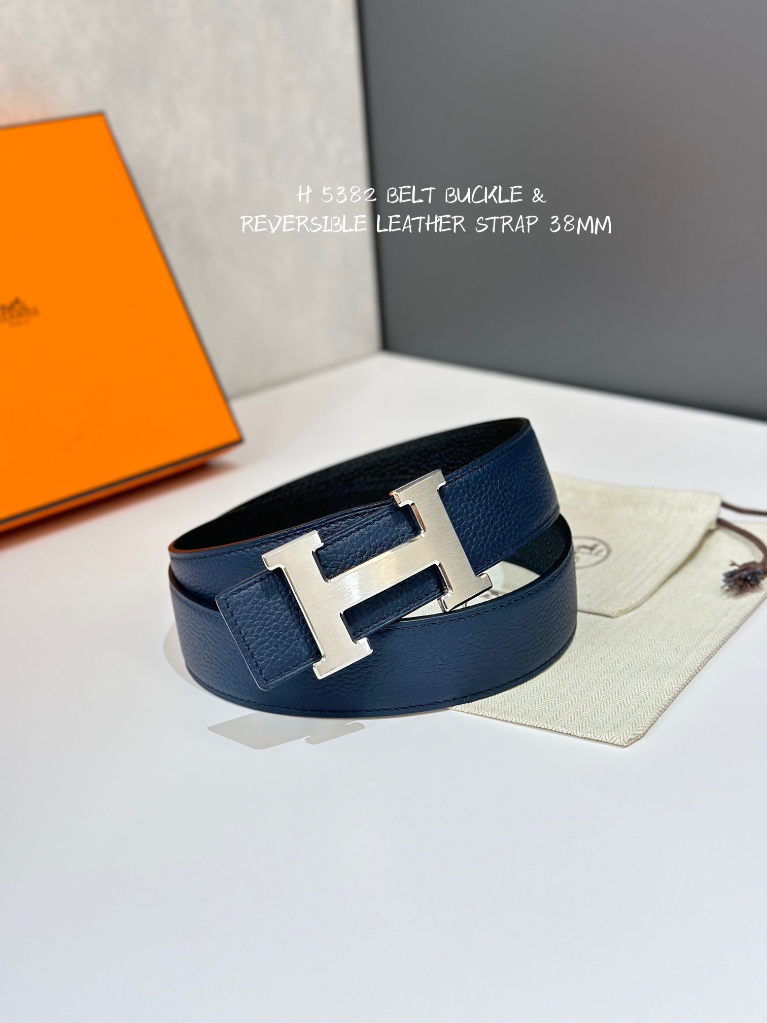 H 5382 BELT BUCKLE & REVERSIBLE LEATHER STRAMM