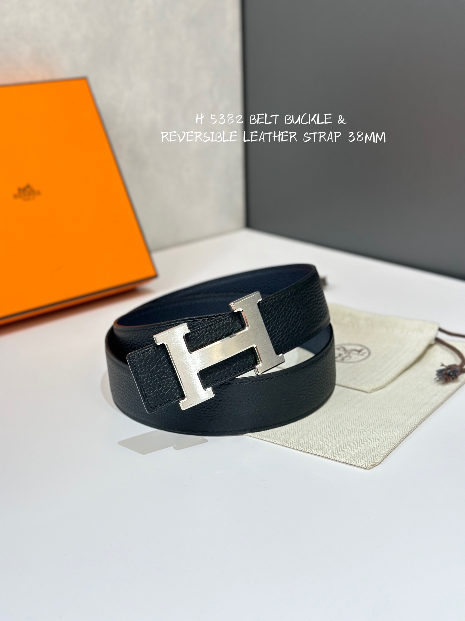 H 5382 BELT BUCKLE & REVERSIBLE LEATHER STRAMM
