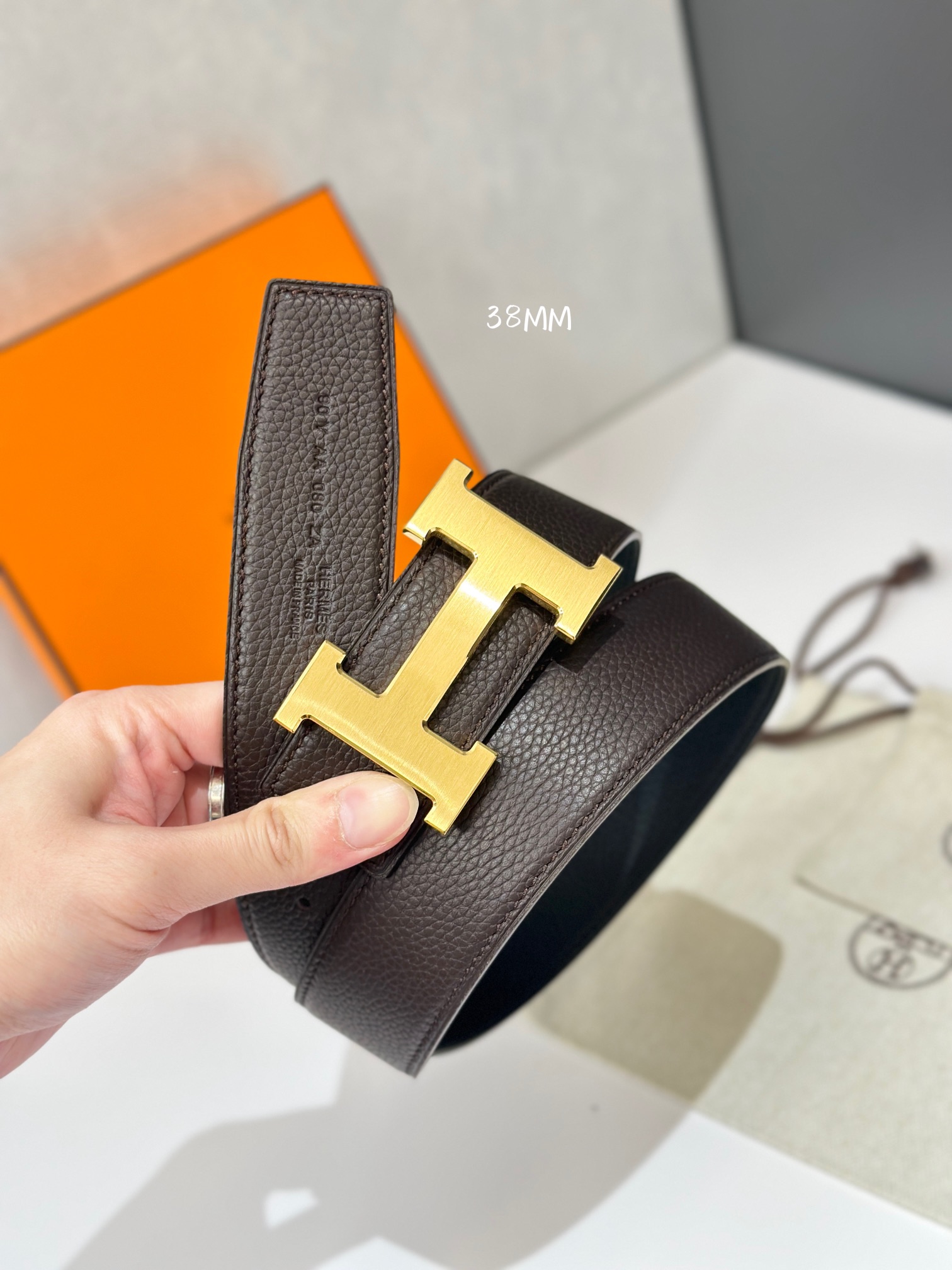 H 5382 BELT BUCKLE & REVERSIBLE LEATHER STRAMM