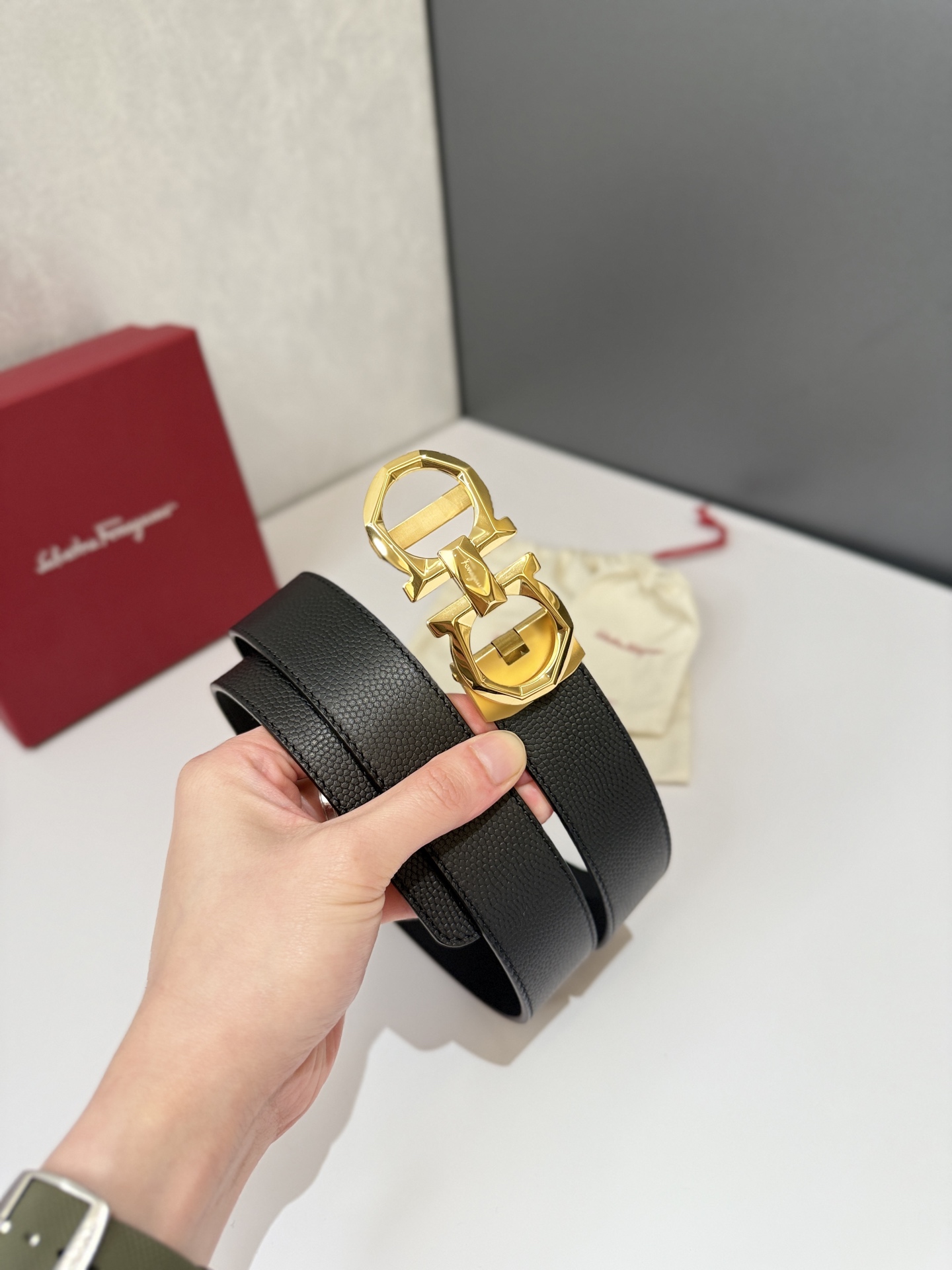 [Ferragamo Belts]The design is simple and elegant Suitable for business and le