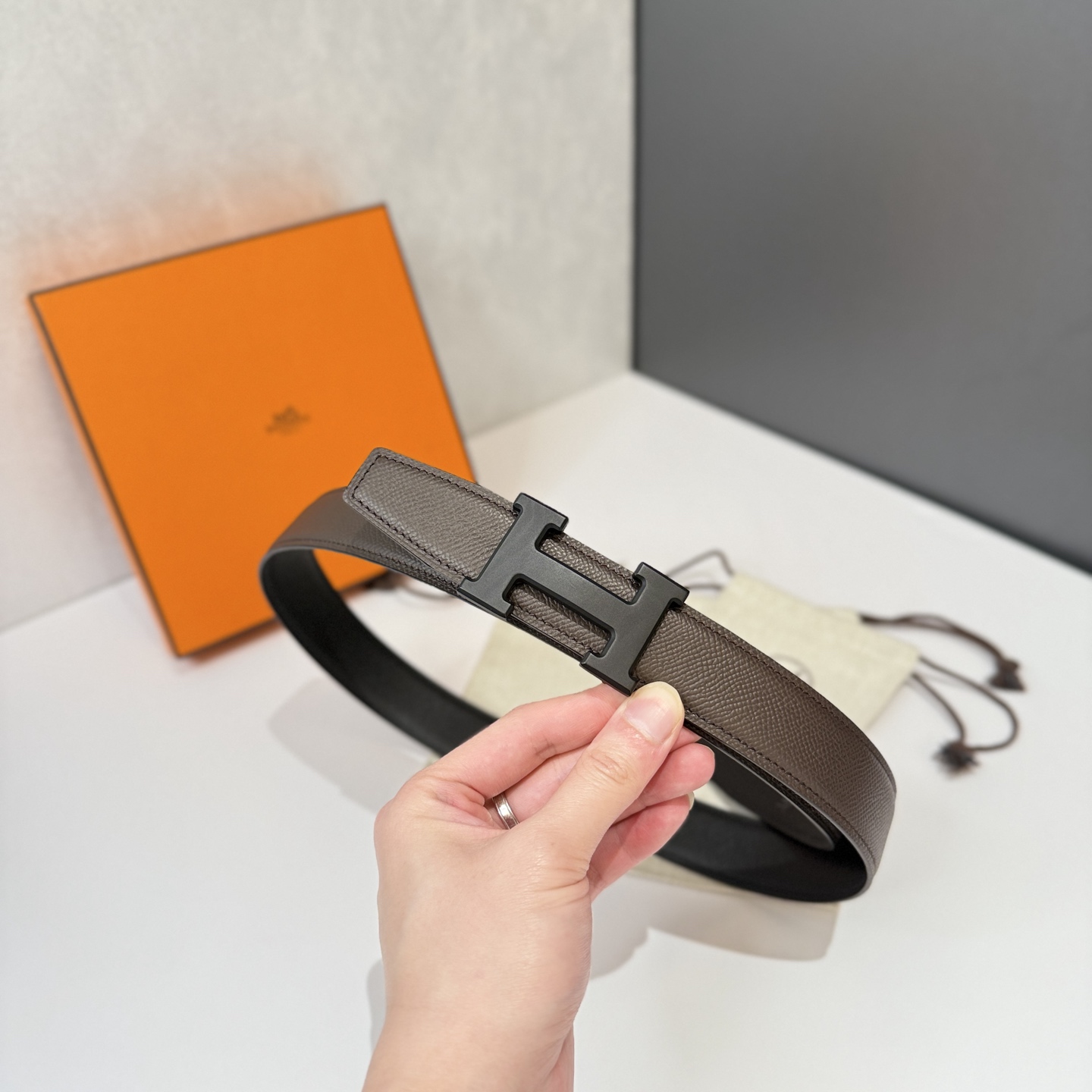 Hermes Men's Black Leather Belt with Matte H Buckle, 32mm - Iconic Style 6 i1740544352460 6136 0 5