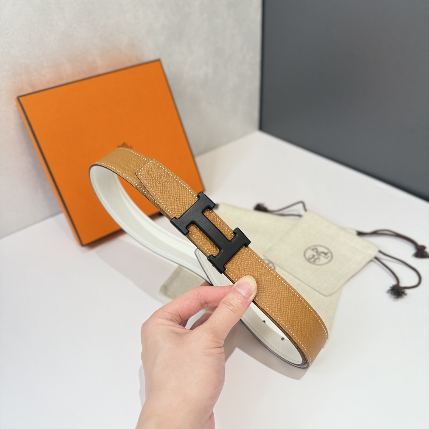 Hermes Men's Belt: Classic H Buckle, 32mm Width, Premium Leather 3 i1740544406069 4398 0 1