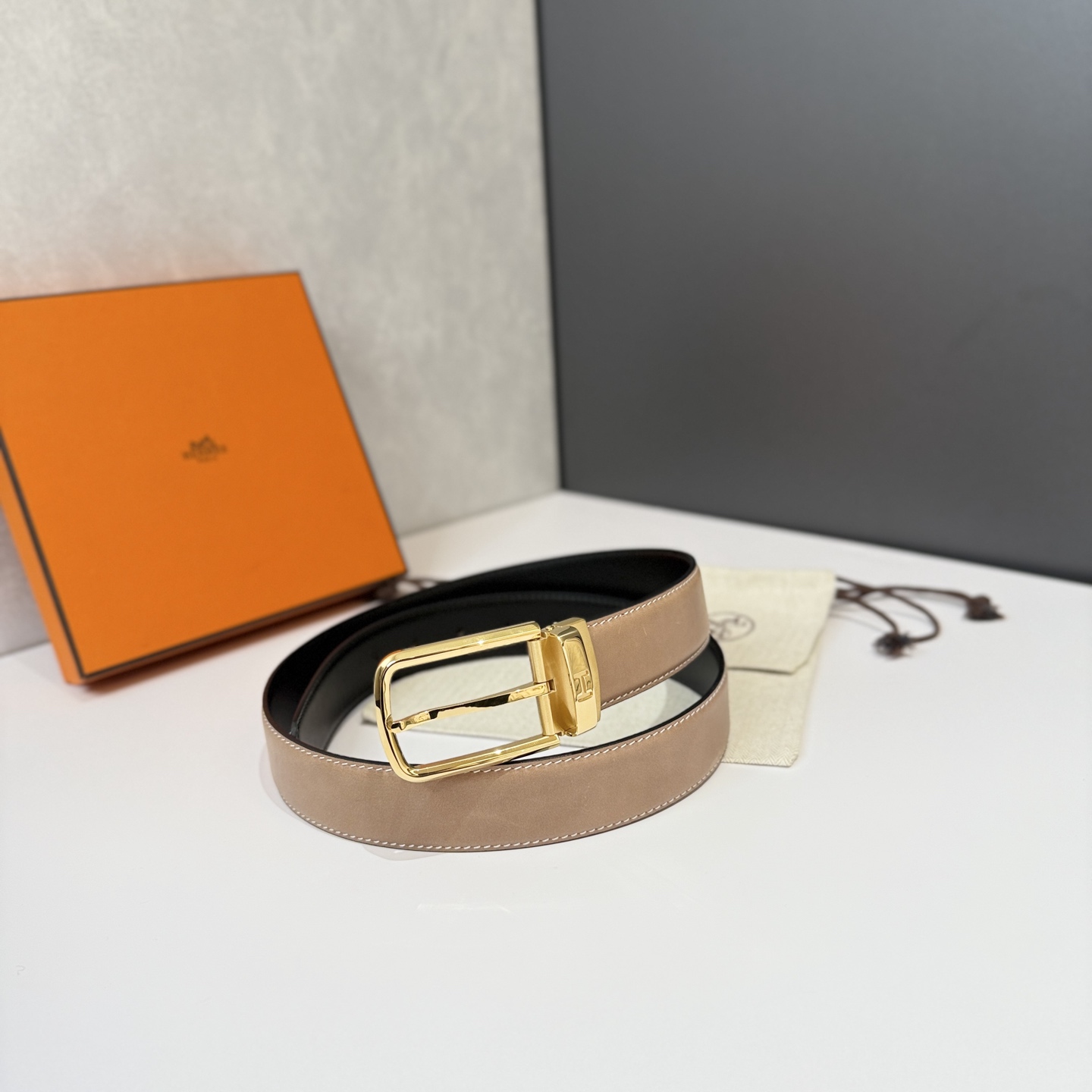 Hermes Men's 35mm Reversible Leather Belt with Gold Buckle 2 i1740805955867 3469 0 0
