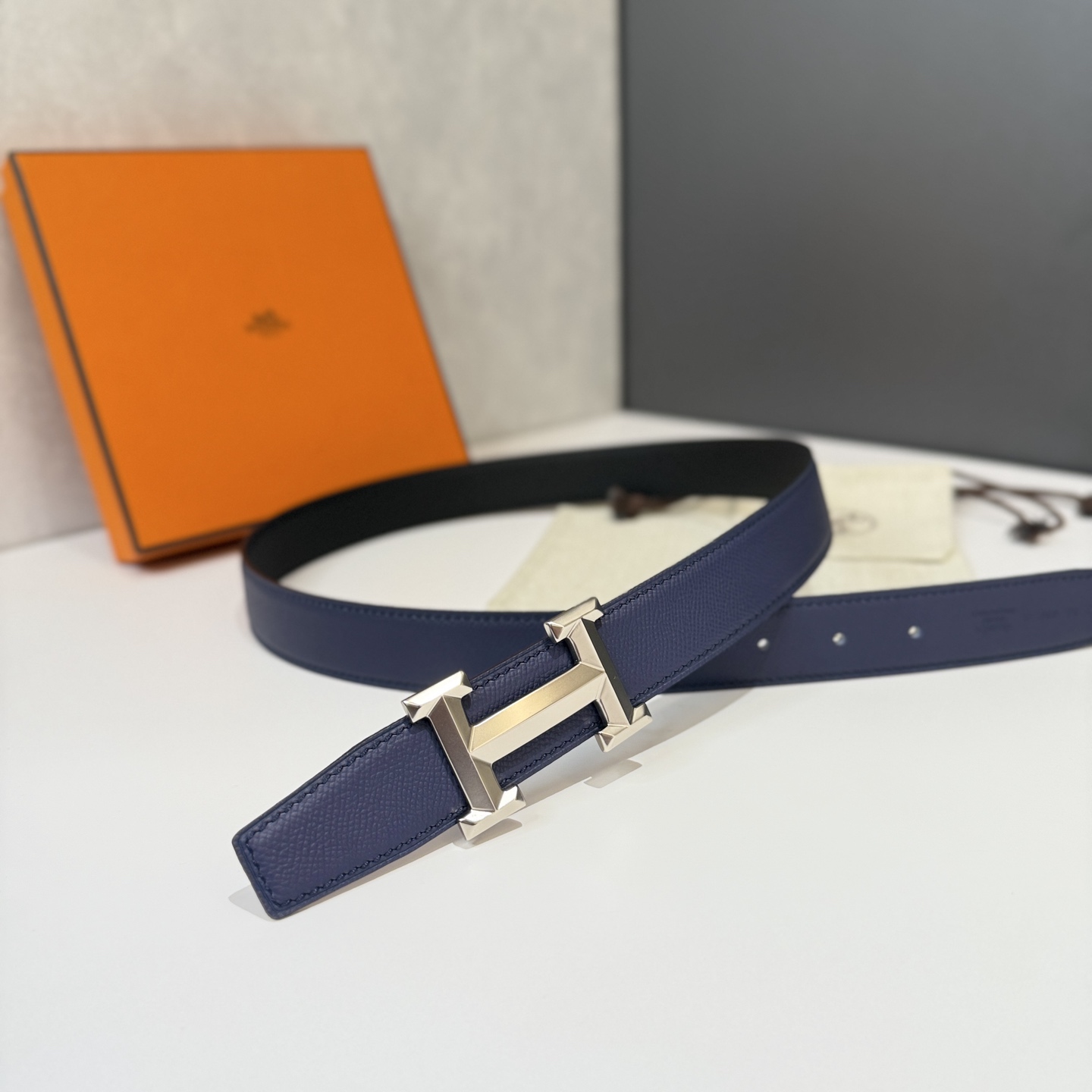 Hermes Men's Belt 32MM - Iconic H Buckle, Premium Leather, Timeless Style 7 i1740977091608 4656 0 5