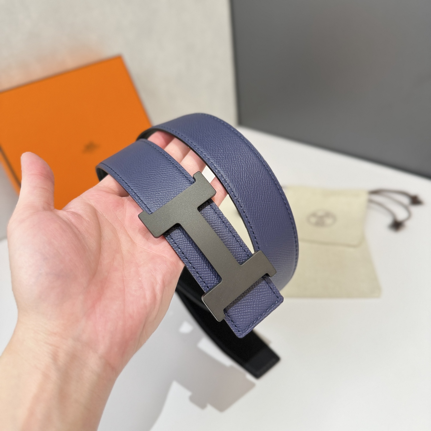 Hermes Men's 38mm Belt with Iconic H Buckle - Premium Leather Accessory 5 i1741064505892 9203 0 3