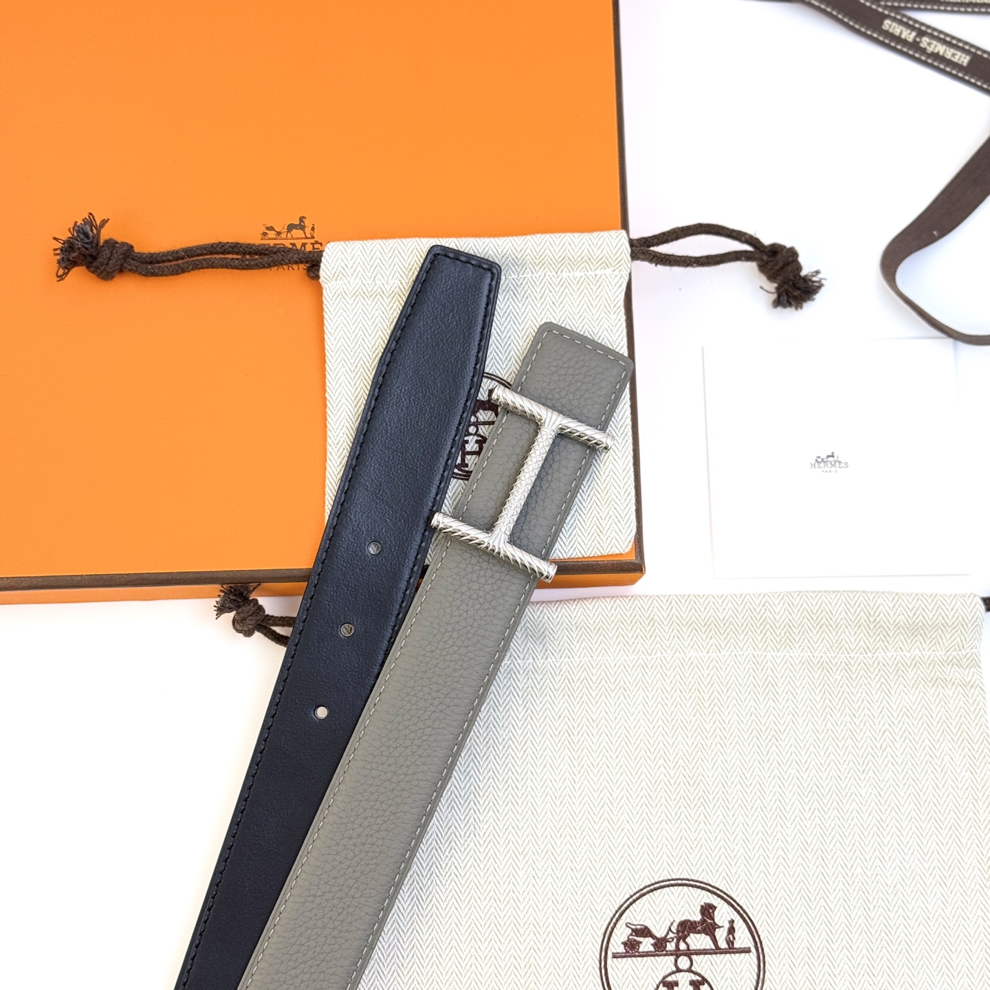 Hermès H Togo Leather Belt, 32mm - Iconic & Reversible 5 i1742705027457 5723 0 2