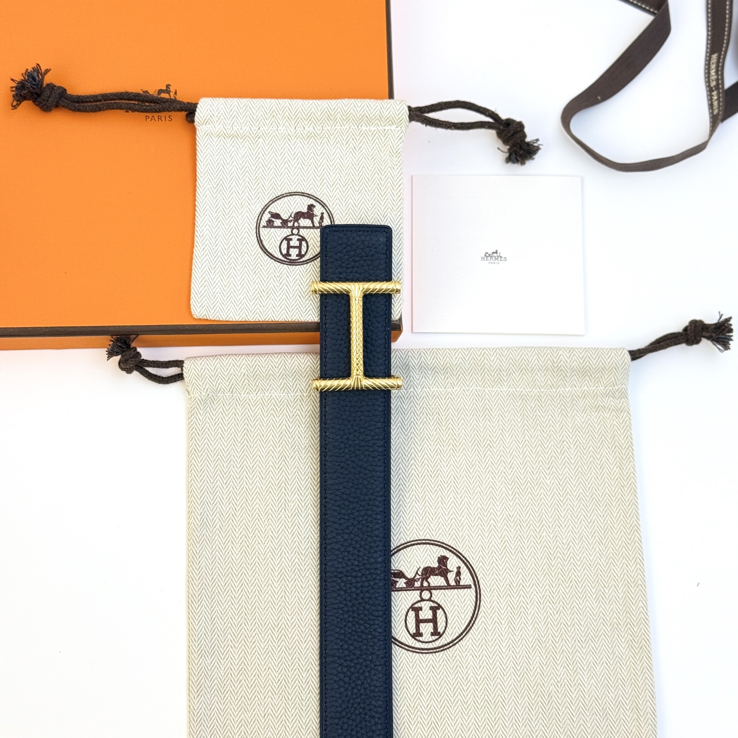 Hermes Men's Belt Togo 32MM - Iconic 'H' Buckle, Premium Leather, Stylish 6 i1742705336916 9582 0 4