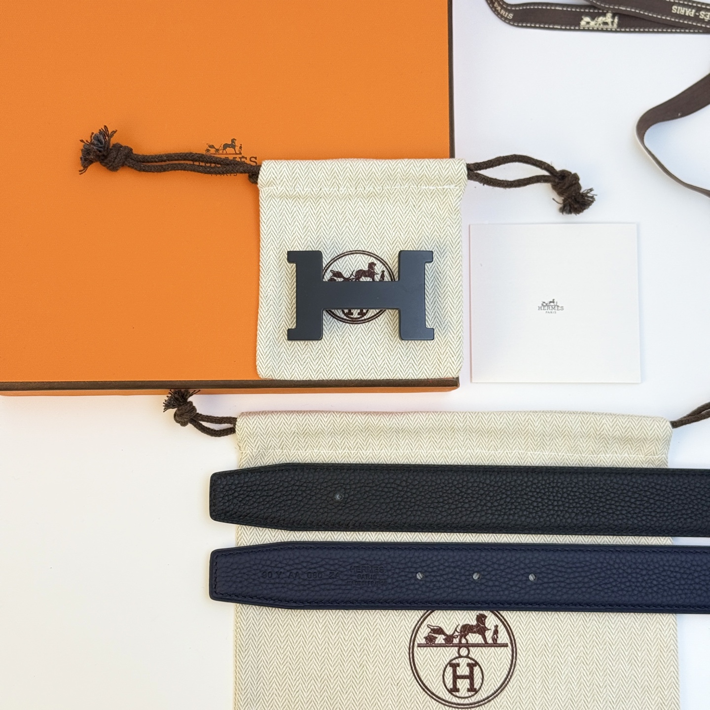 Hermes Constance 32MM Reversible Leather Belt with H Buckle, Black/Navy 1 i1742723069864 7078 0 0