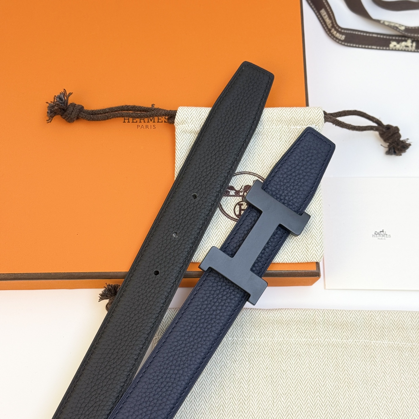 Hermes Constance 32MM Reversible Leather Belt with H Buckle, Black/Navy 6 i1742723069930 5915 0 5