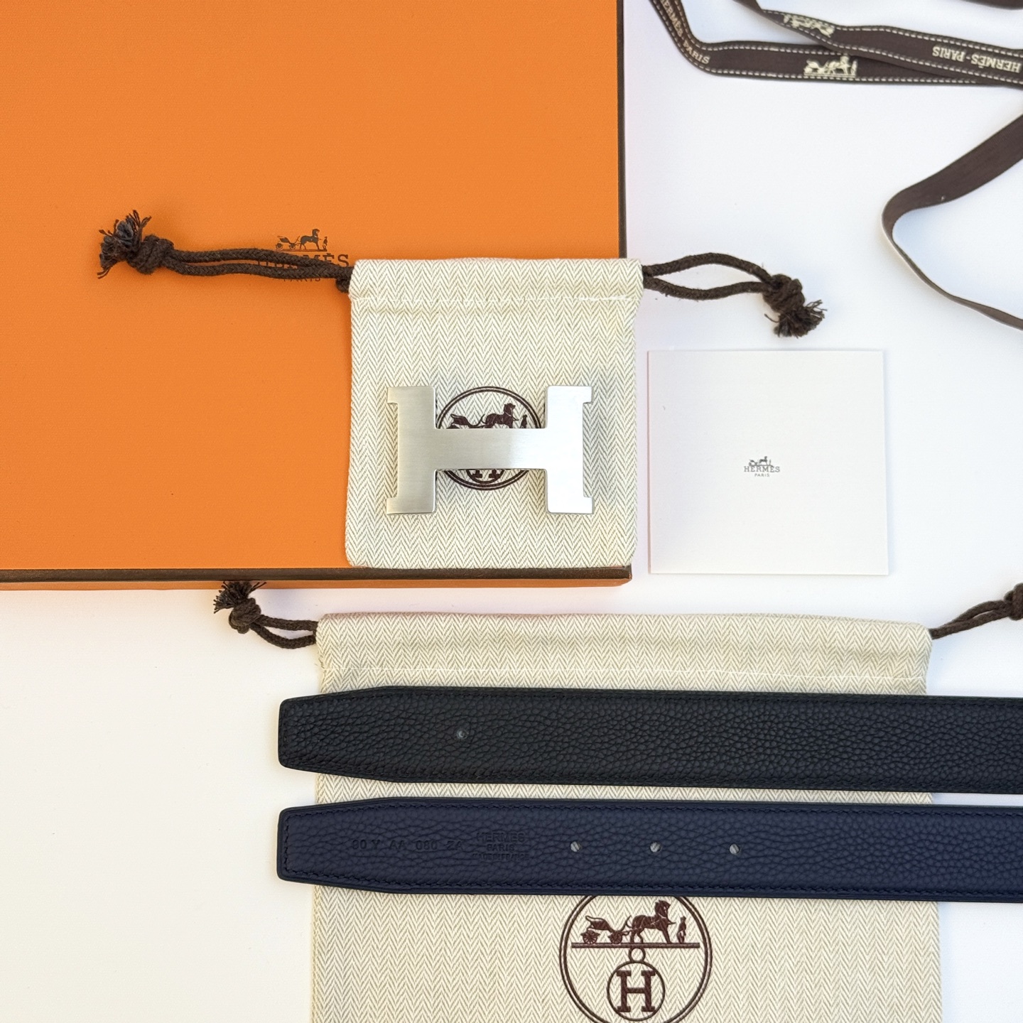 Hermes Constance 32MM Reversible Leather Belt with H Buckle, Black/Navy 2 i1742723069956 8012 0 1
