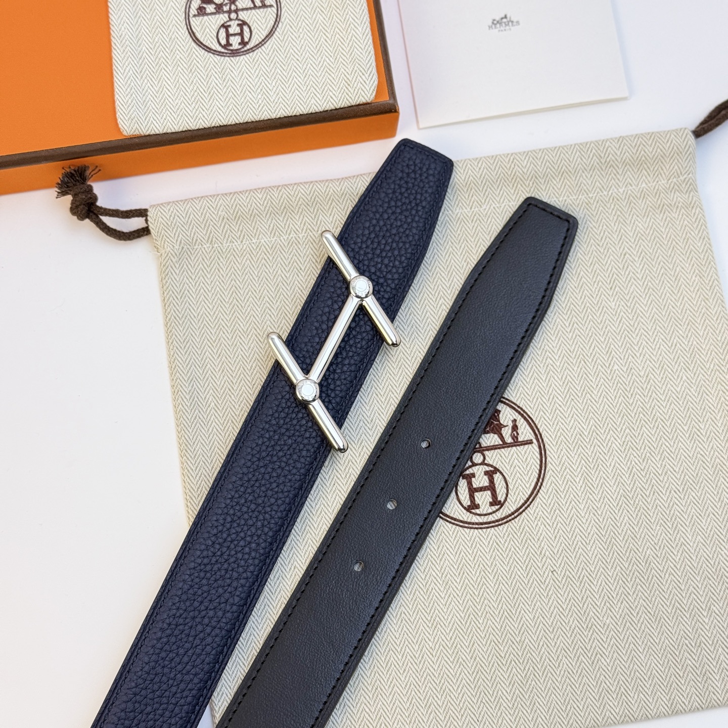 Hermès Swing Belt Togo 32MM - Reversible Leather Belt with H Buckle 6 i1743042645488 563 0 2