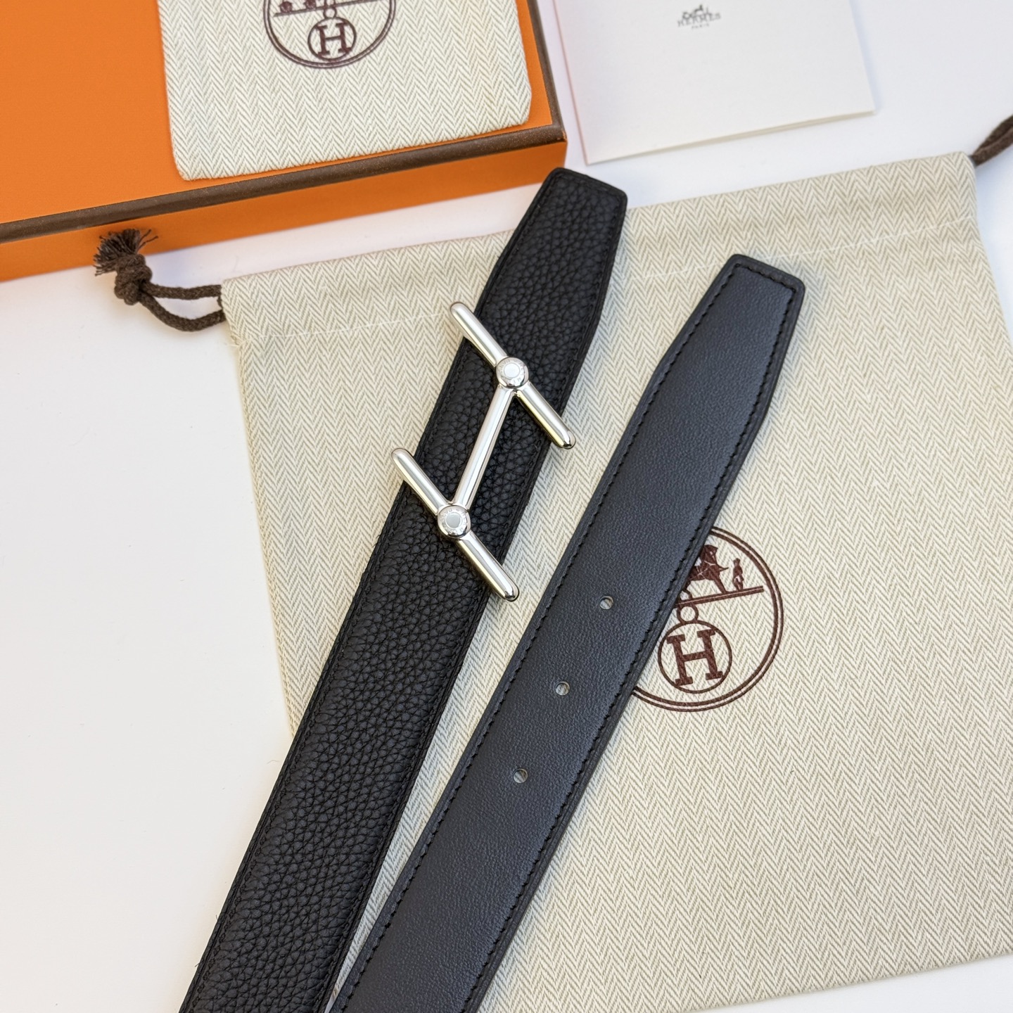 Hermès Swing Belt Togo 32MM Reversible Leather Strap with H-buckle for Men 6 i1743042683415 250 0 2